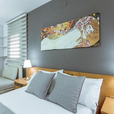 ברצלונה Two Bedroom Townhouse Within 10Min Walk From Beach מראה חיצוני תמונה