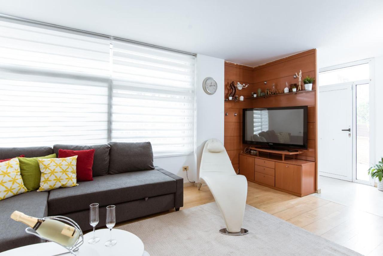 ברצלונה Two Bedroom Townhouse Within 10Min Walk From Beach מראה חיצוני תמונה