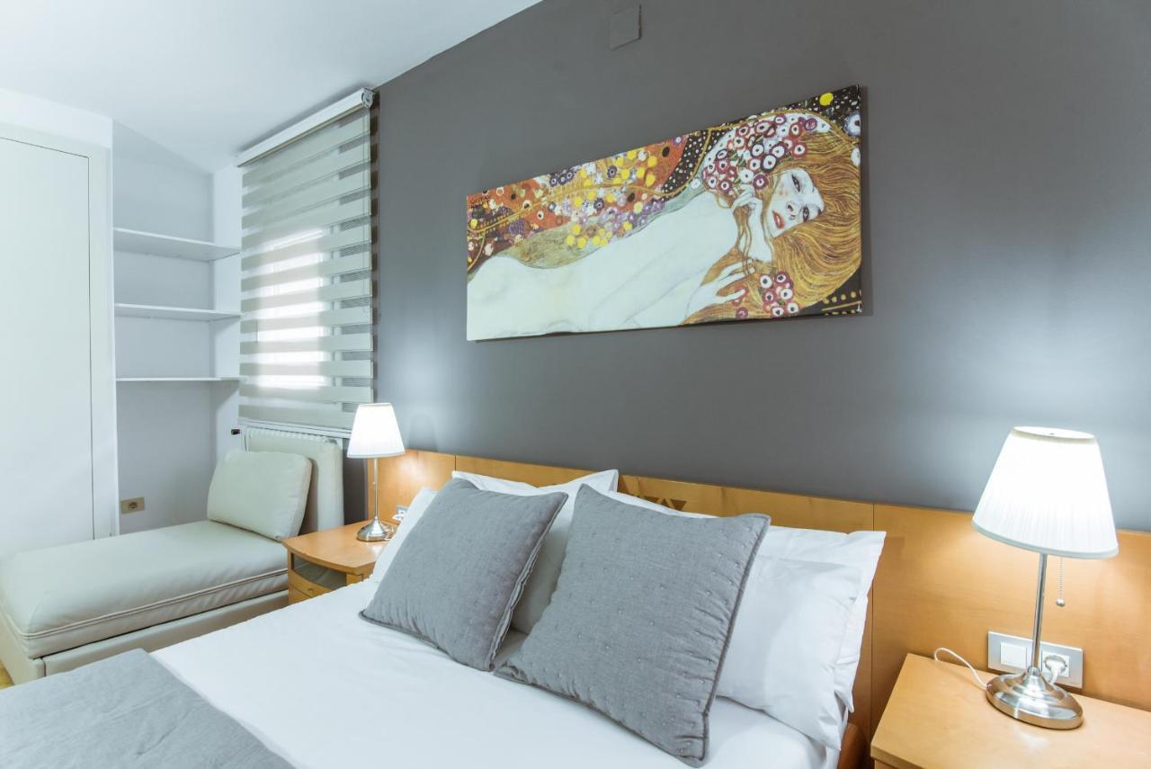 ברצלונה Two Bedroom Townhouse Within 10Min Walk From Beach מראה חיצוני תמונה