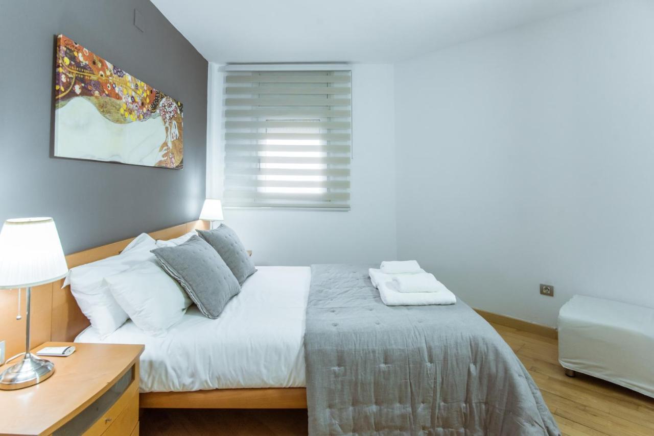 ברצלונה Two Bedroom Townhouse Within 10Min Walk From Beach מראה חיצוני תמונה
