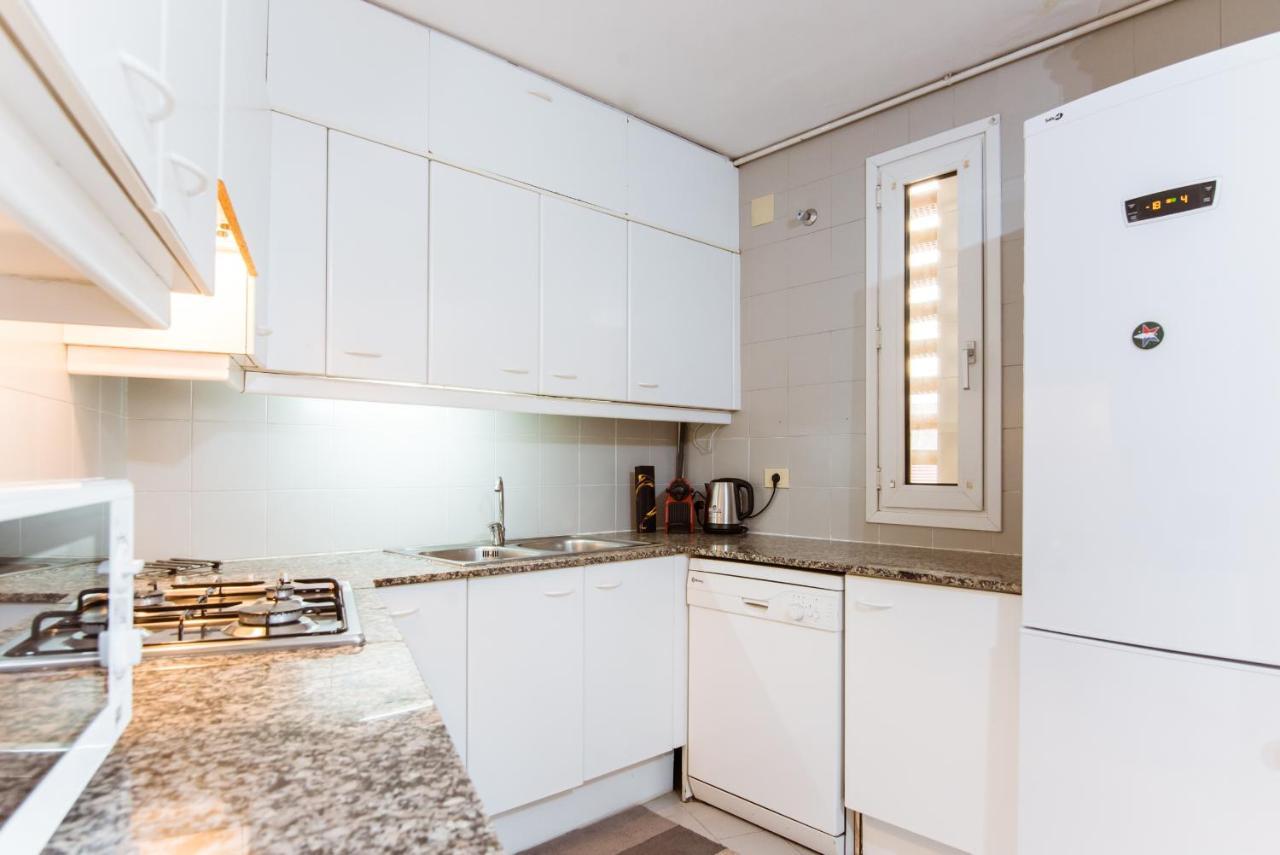 ברצלונה Two Bedroom Townhouse Within 10Min Walk From Beach מראה חיצוני תמונה