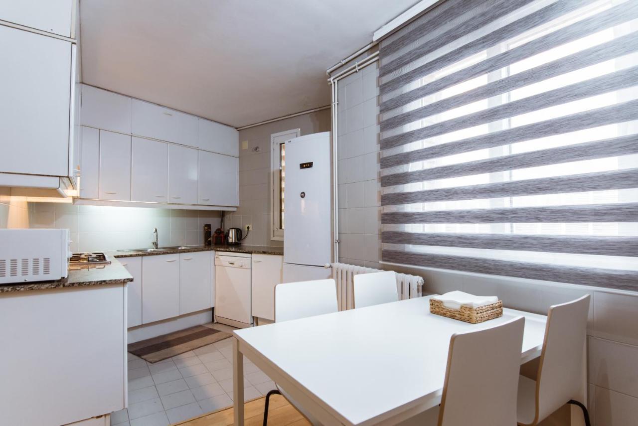 ברצלונה Two Bedroom Townhouse Within 10Min Walk From Beach מראה חיצוני תמונה