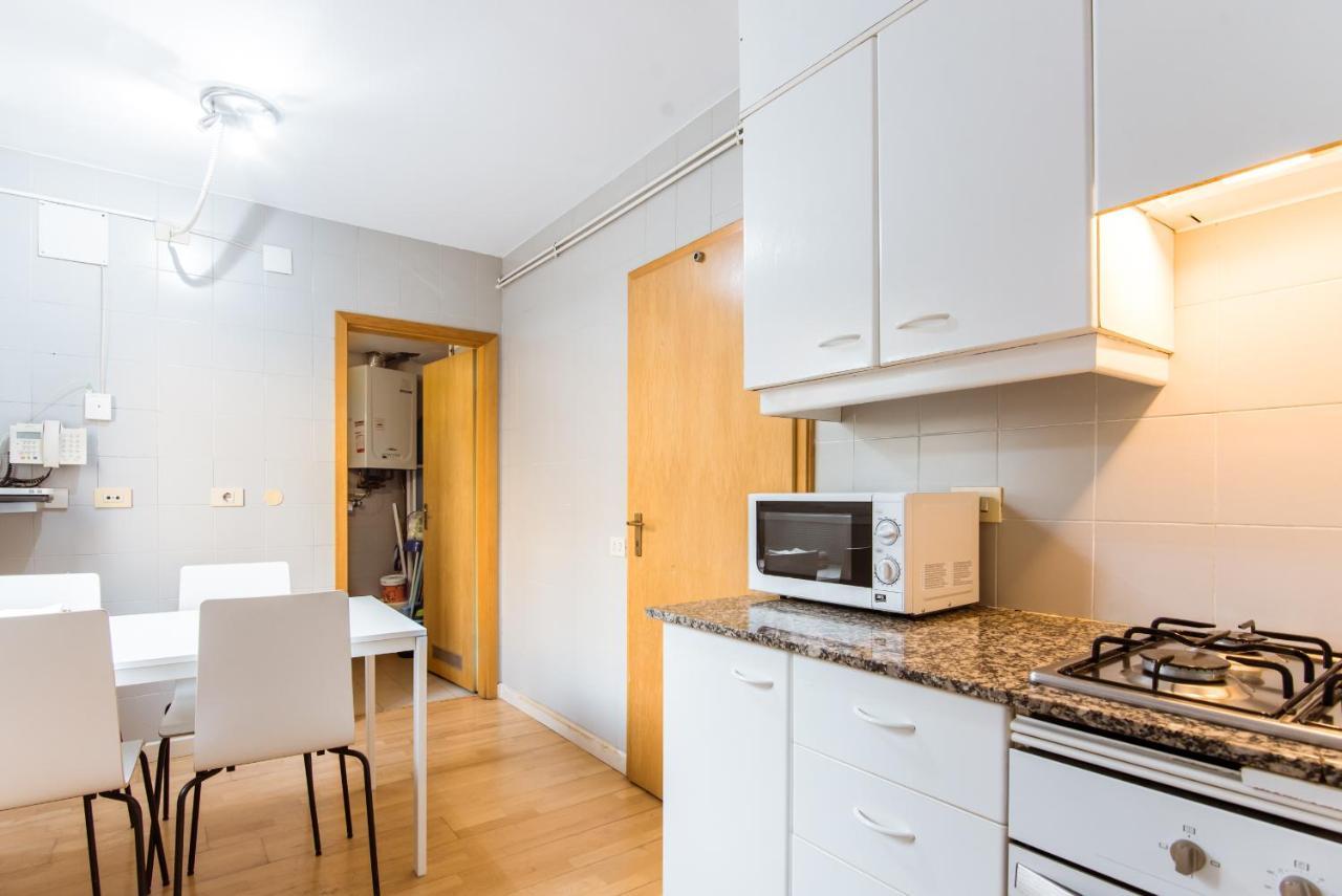 ברצלונה Two Bedroom Townhouse Within 10Min Walk From Beach מראה חיצוני תמונה